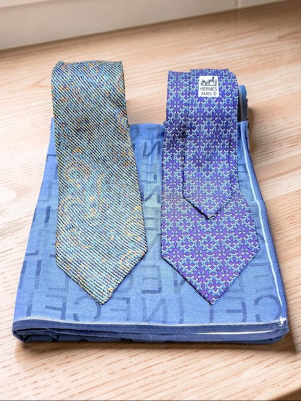 Set: 2 Classic Neck-Ties SilkHERMES Paris & MISSONI +1 Celine Handkerchief(71 - Picture 14 of 15